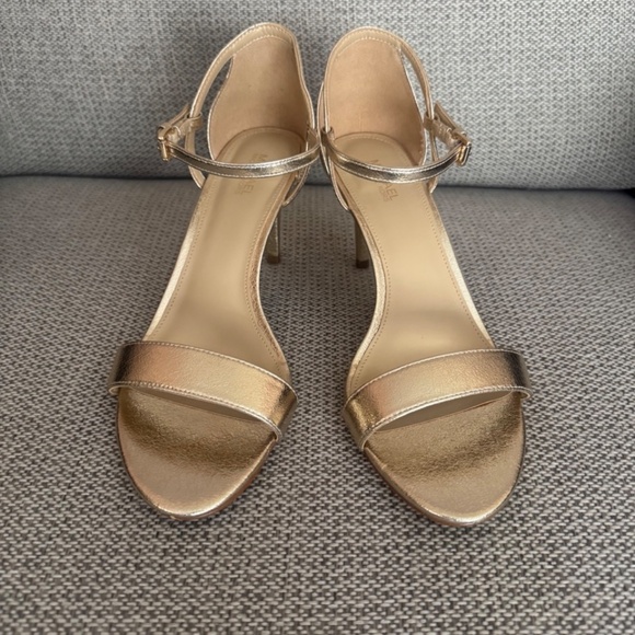 Michael Kors Simone Mid Sandal Pale Gold Shoes Size 8 - Picture 10 of 10